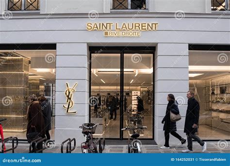 yves saint laurent loja